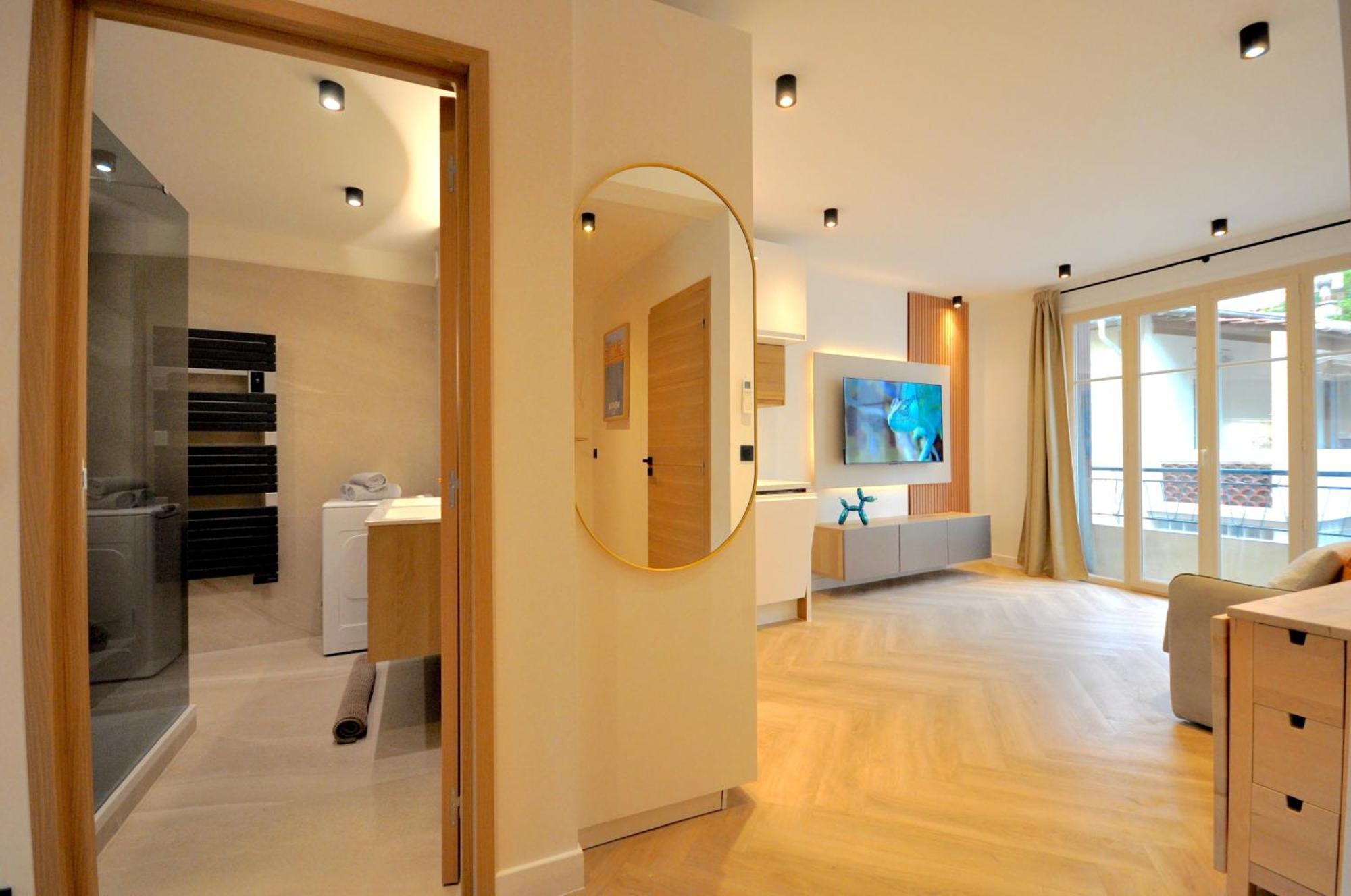 Monaco # Menton - 6 Persons - 2 Bedrooms - Full Renovated - Private Parking - Hypercenter - Clim - Beach And Sun Ментона Экстерьер фото