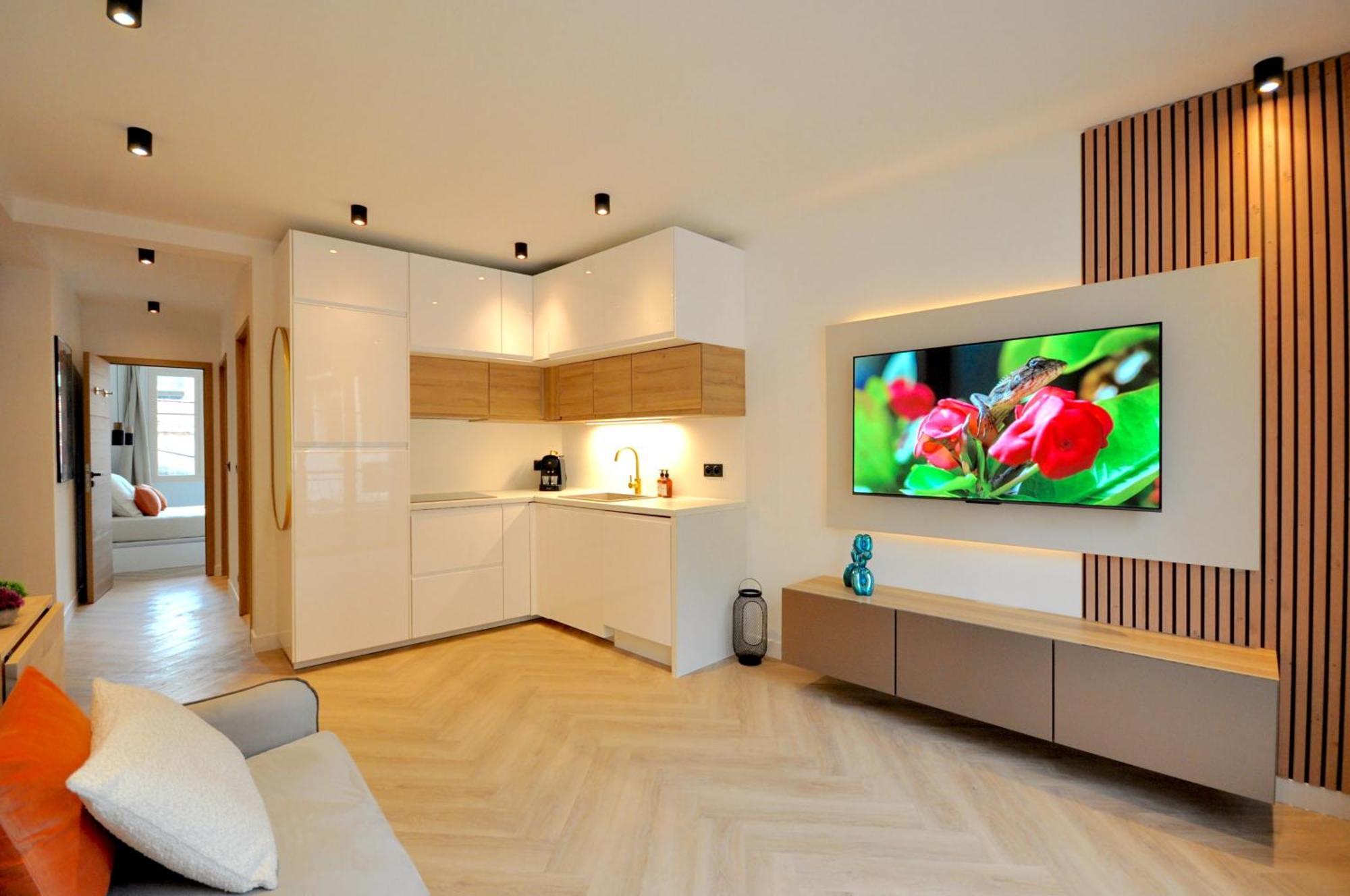 Monaco # Menton - 6 Persons - 2 Bedrooms - Full Renovated - Private Parking - Hypercenter - Clim - Beach And Sun Ментона Экстерьер фото