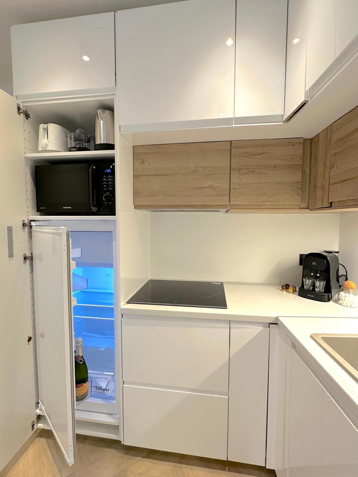 Monaco # Menton - 6 Persons - 2 Bedrooms - Full Renovated - Private Parking - Hypercenter - Clim - Beach And Sun Ментона Экстерьер фото